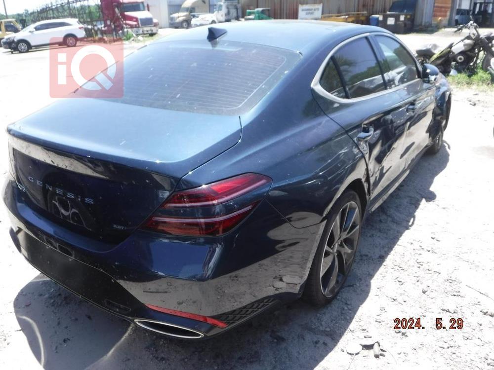 Genesis G70